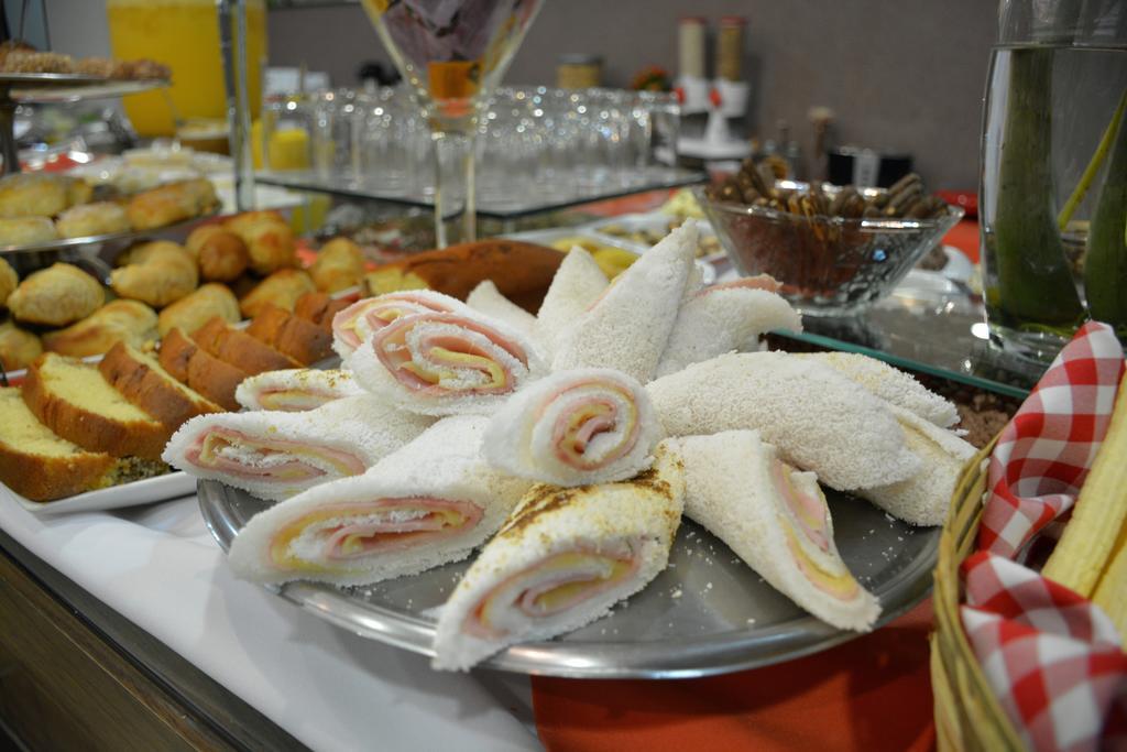 Hotel Maione Goiânia Eksteriør bilde